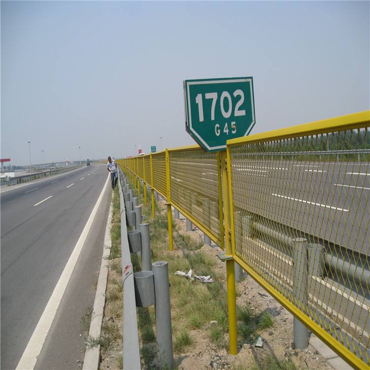 湖北公路防眩網 尺寸規(guī)格 防眩網價格